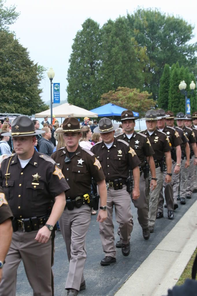 IMAGE: http://i907.photobucket.com/albums/ac276/PhotoJunkie1234/074.jpg