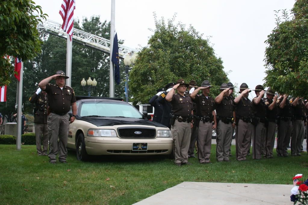 IMAGE: http://i907.photobucket.com/albums/ac276/PhotoJunkie1234/213.jpg