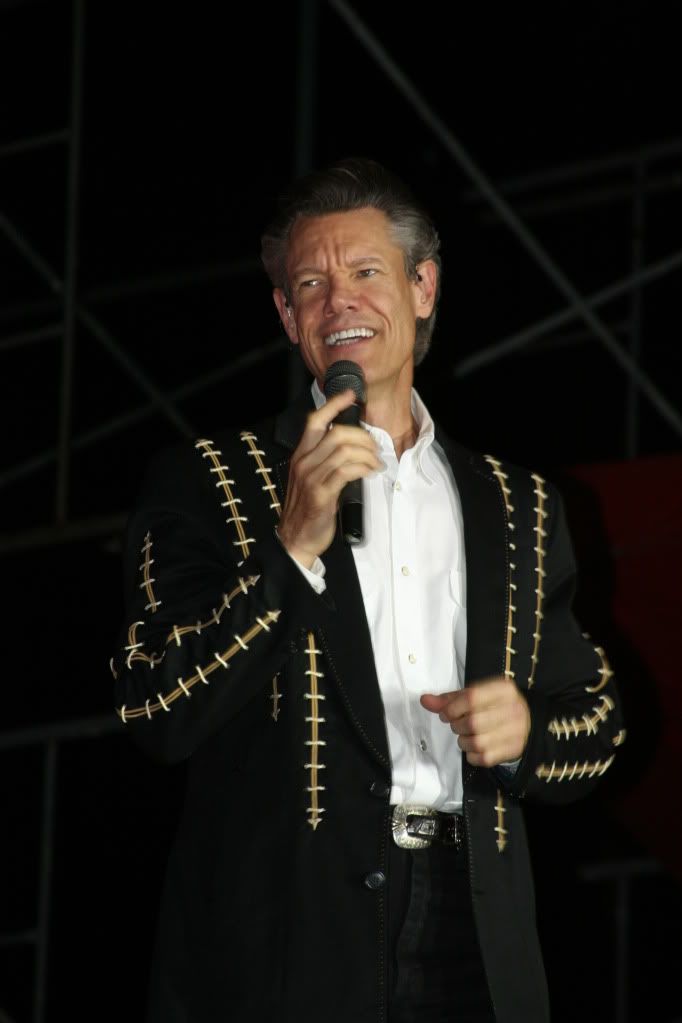 IMAGE: http://i907.photobucket.com/albums/ac276/PhotoJunkie1234/RTSBSA371.jpg