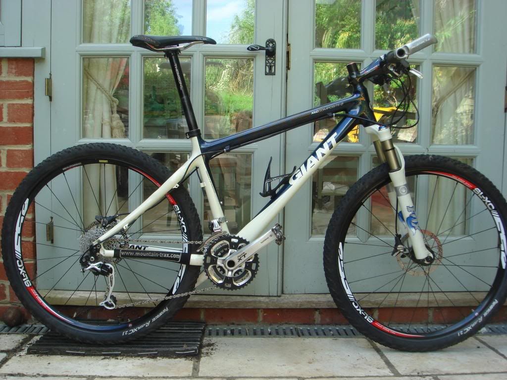 giant xtc medium frame size