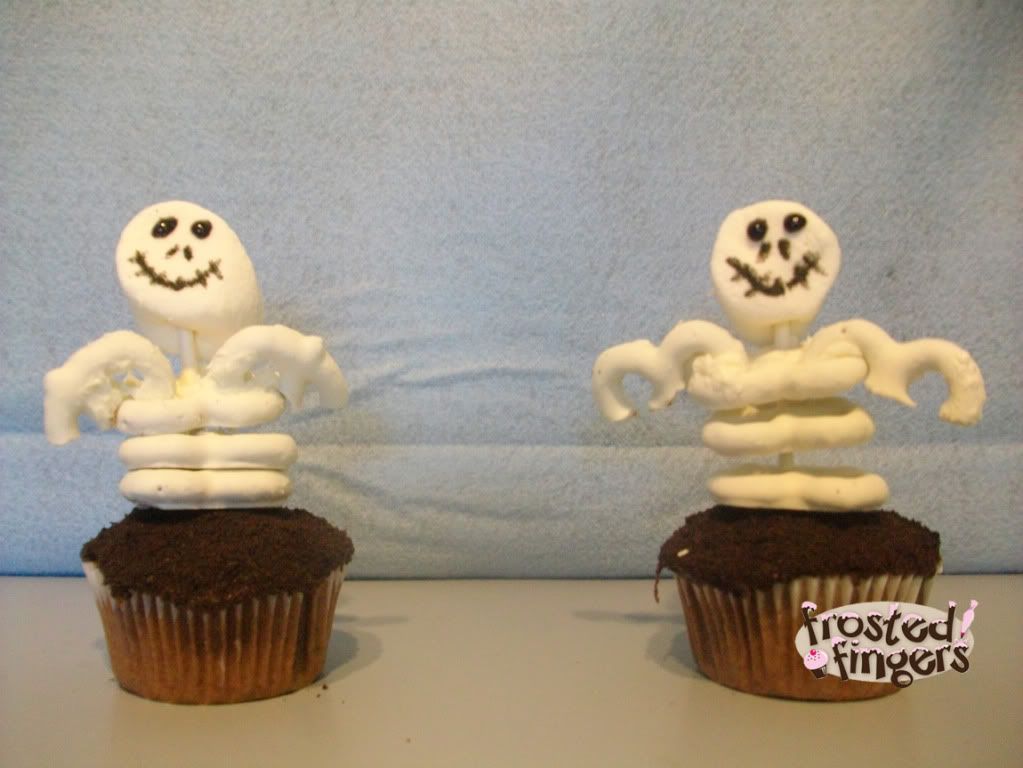 skeleton,Halloween,cupcake